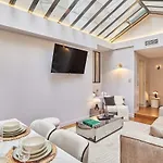 아파트 Superb Air-conditioned Flat On The Champs Elysees