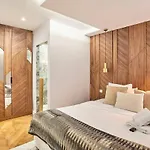 아파트 Superb Air-conditioned Flat On The Champs Elysees *