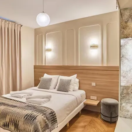 Superb Air-conditioned Flat On The Champs Elysees * Paris