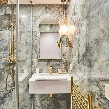 Superb Air-conditioned Flat On The Champs Elysees דירה פריז