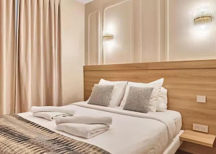 Superb Air-conditioned Flat On The Champs Elysees * Paris